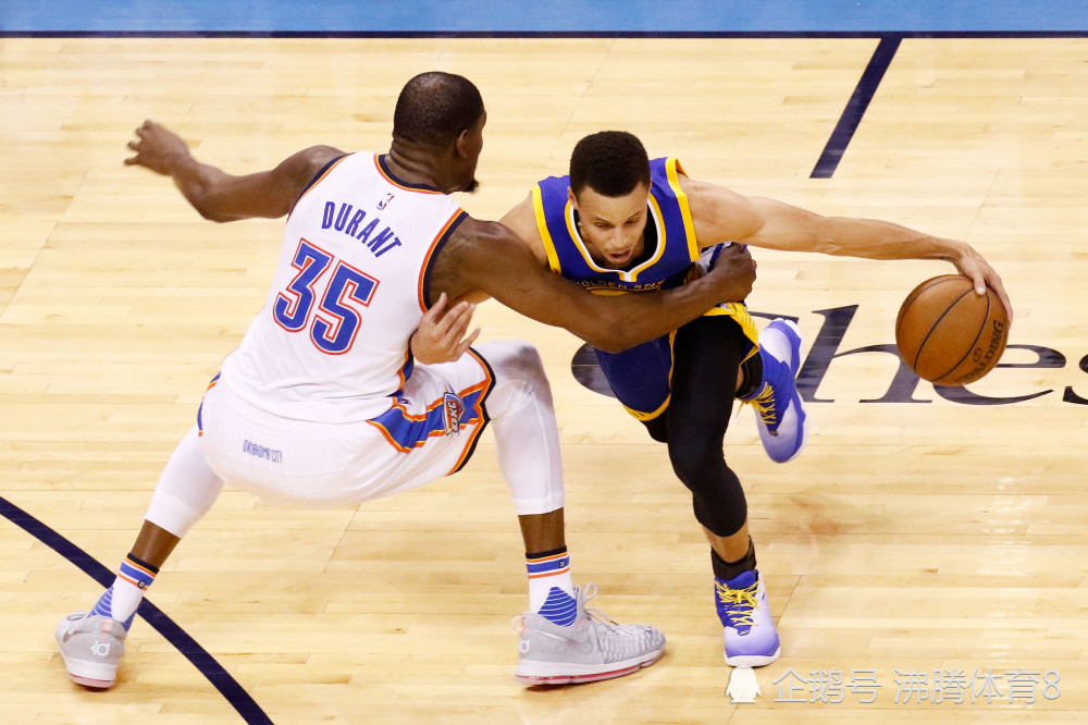 九游-关于库里回归赛场，赛况扑朔迷离首场状态亮眼，日本队观众沸腾！的信息